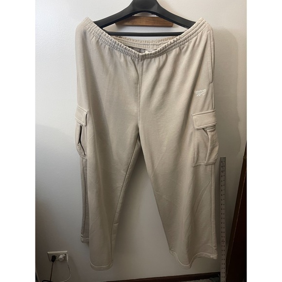 Reebok Womans Sweat/Cargo Pant Beige Size 2XL (NWT) - Picture 1 of 7